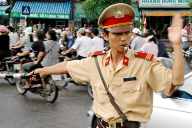 Điều chỉnh lương công an và quân đội ?